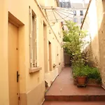 Апартаменты Rue Lacepede *